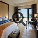  The Ritz-Carlton 5* (, )